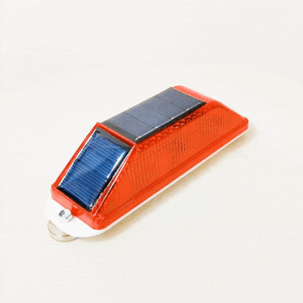 Solar strobe light