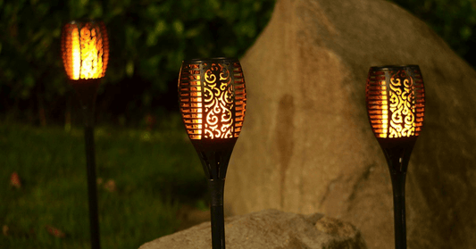 How Long Do Solar Lights Stay On At Night ?